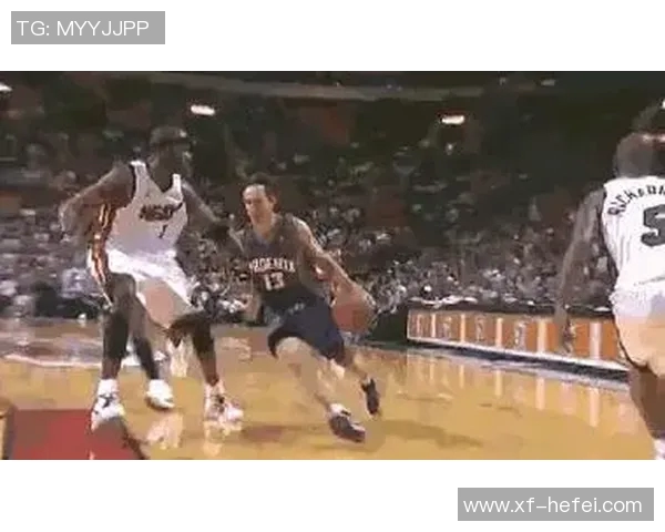 NBA实时比分直播解析:赛事动态与球员表现深度分析